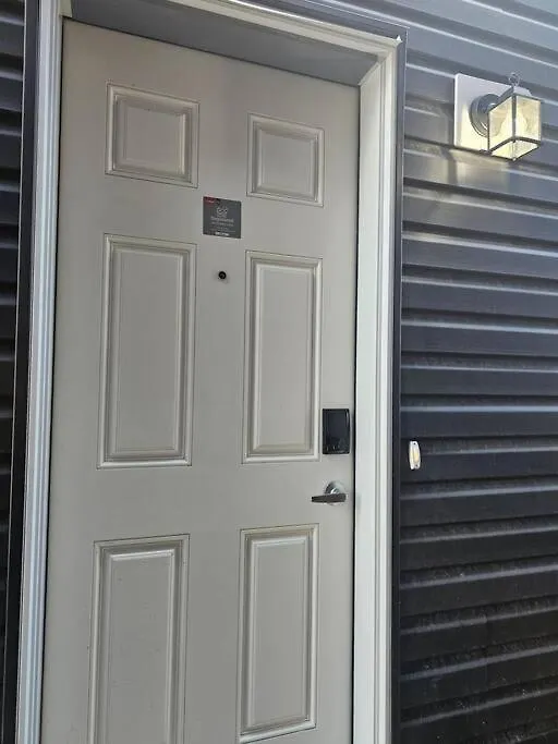 Lovely 2 Bedroom Suite In Calgary