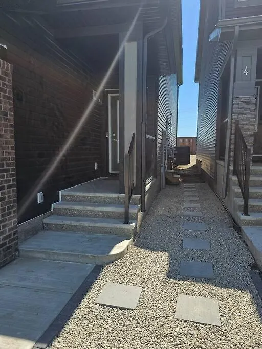 Apartment Lovely 2 Bedroom Suite In Calgary