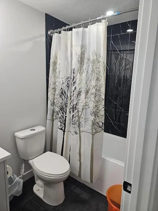Apartment Lovely 2 Bedroom Suite In Calgary