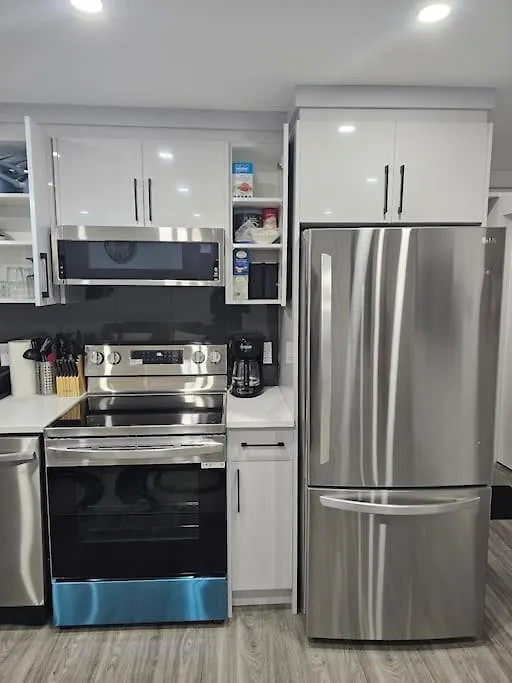Lovely 2 Bedroom Suite In Calgary Canada