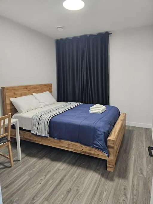 Lovely 2 Bedroom Suite In Calgary Apartment