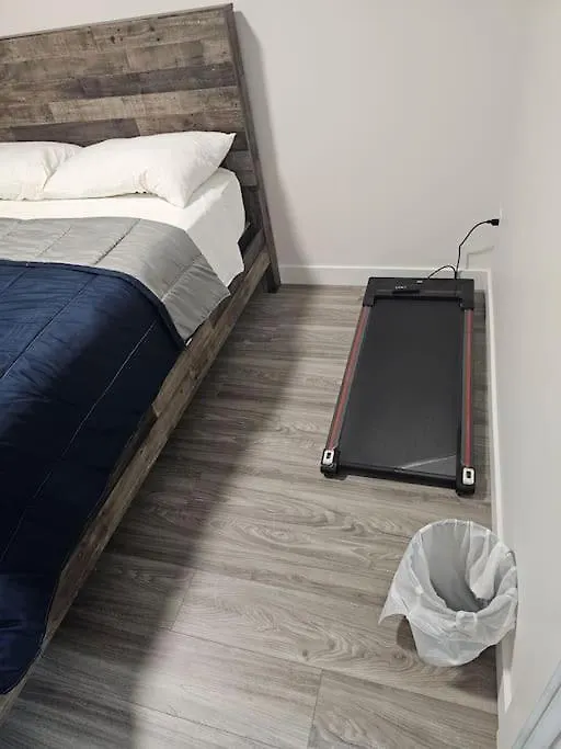 Lovely 2 Bedroom Suite In Calgary