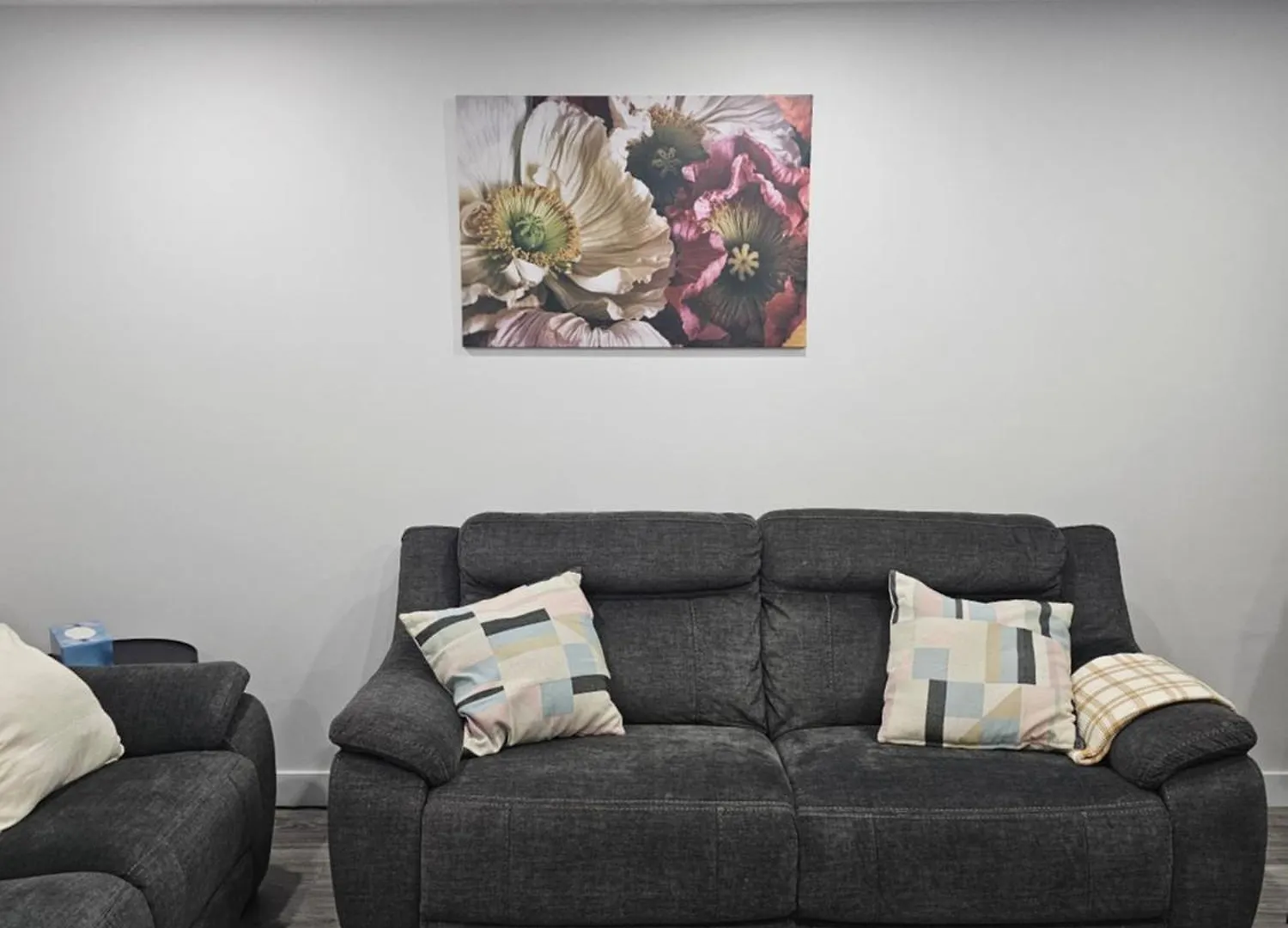 Lovely 2 Bedroom Suite In Calgary